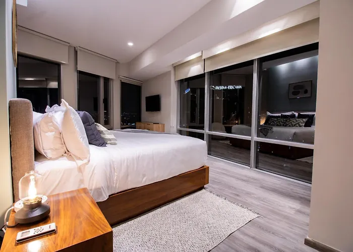 Capitalia Plaza Residences Reforma 5* Mexico City